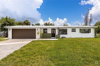 Building Photo - 1575 Grace Ave