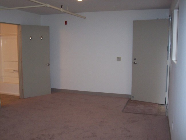 Foto del edificio - 302 Island Ave