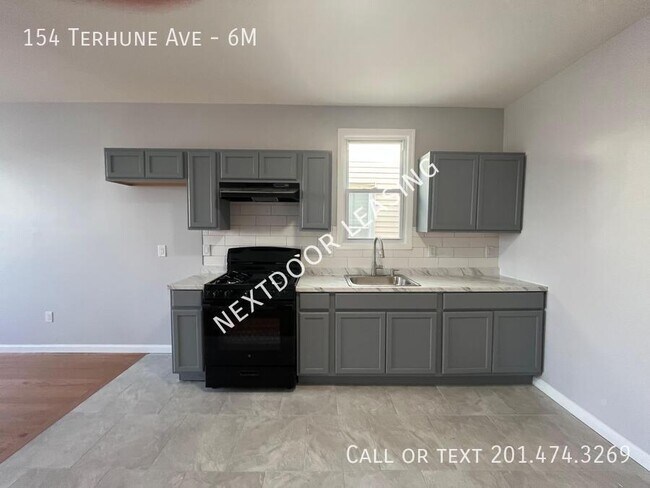 Building Photo - 154 Terhune Ave