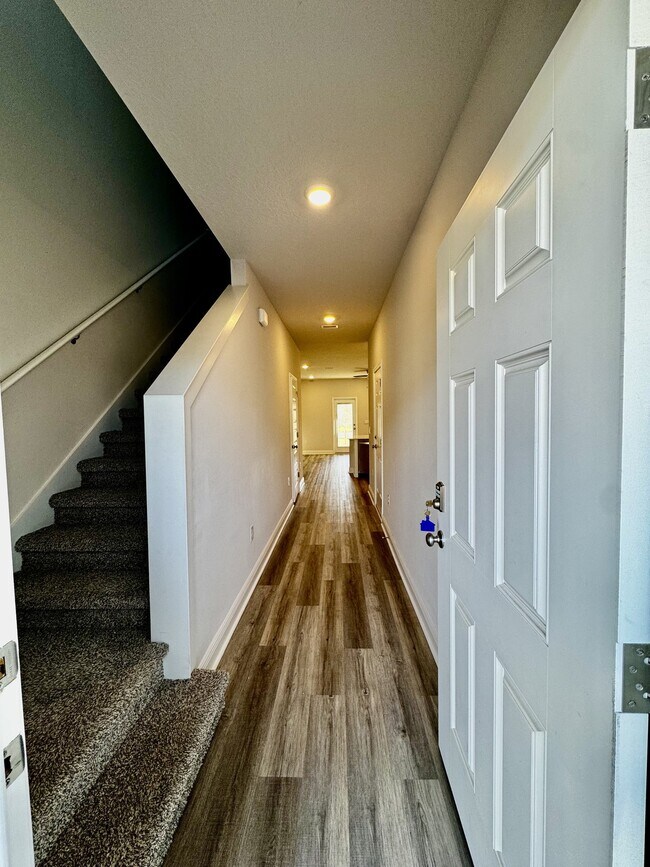 Foto del edificio - 5673 Stellarjay St