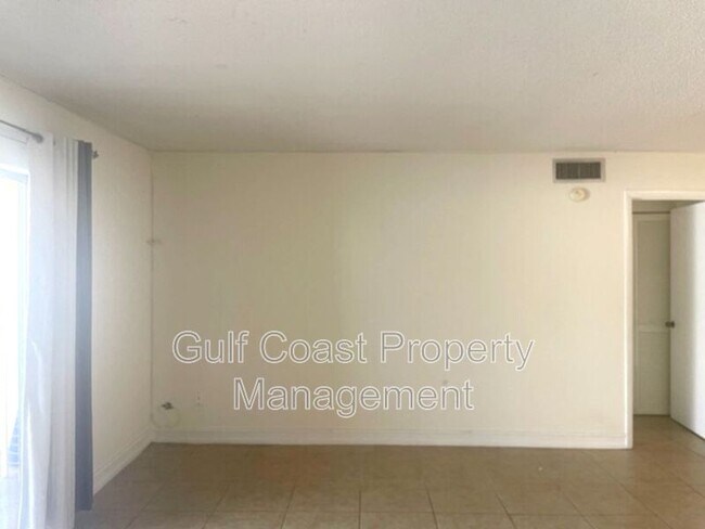 Foto del edificio - 3461 Clark Rd