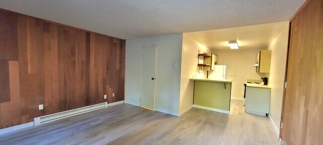 Foto del edificio - Cozy Studio Condo at Gated, Sixty-01 Complex!