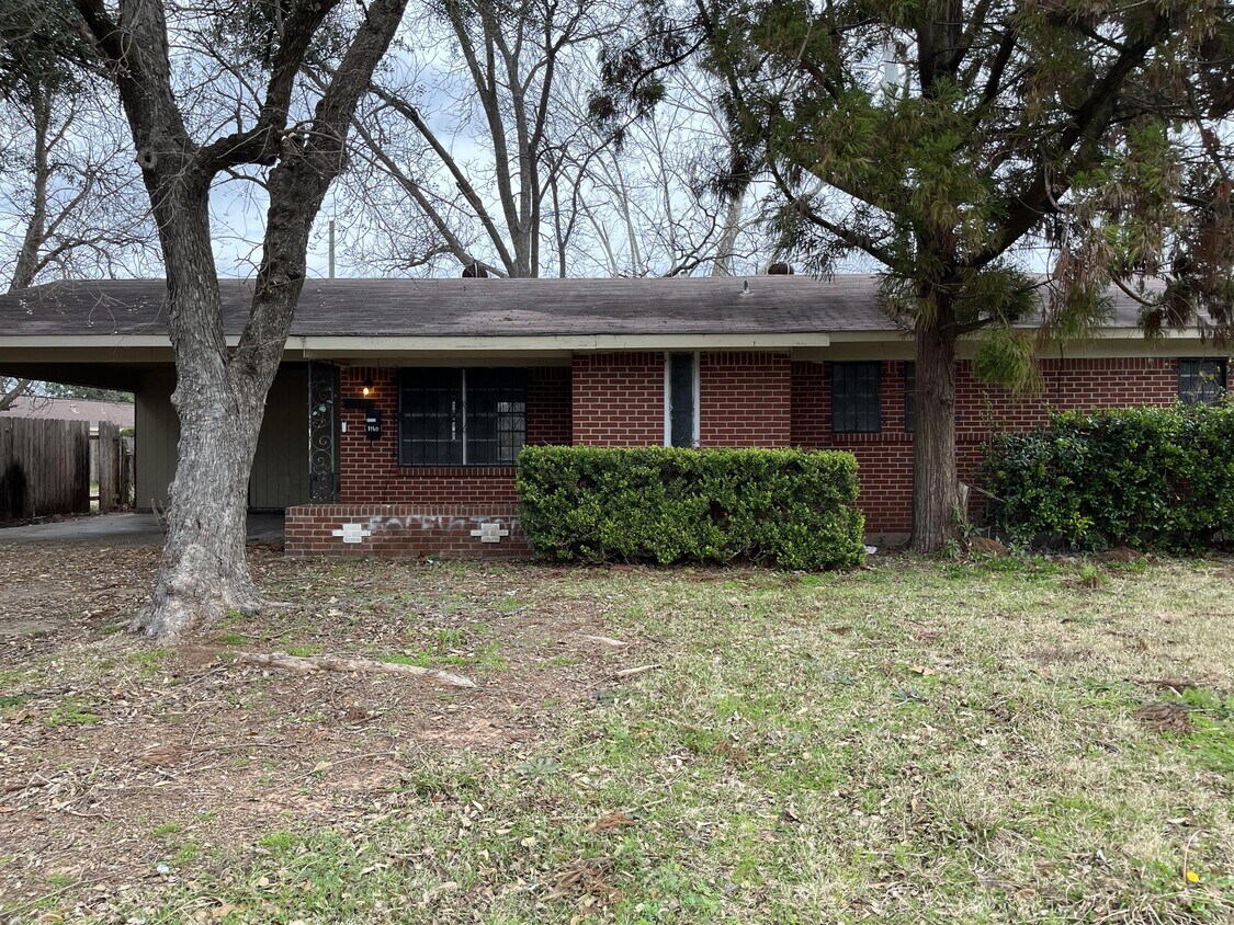Primary Photo - 1160 Baythorne Dr
