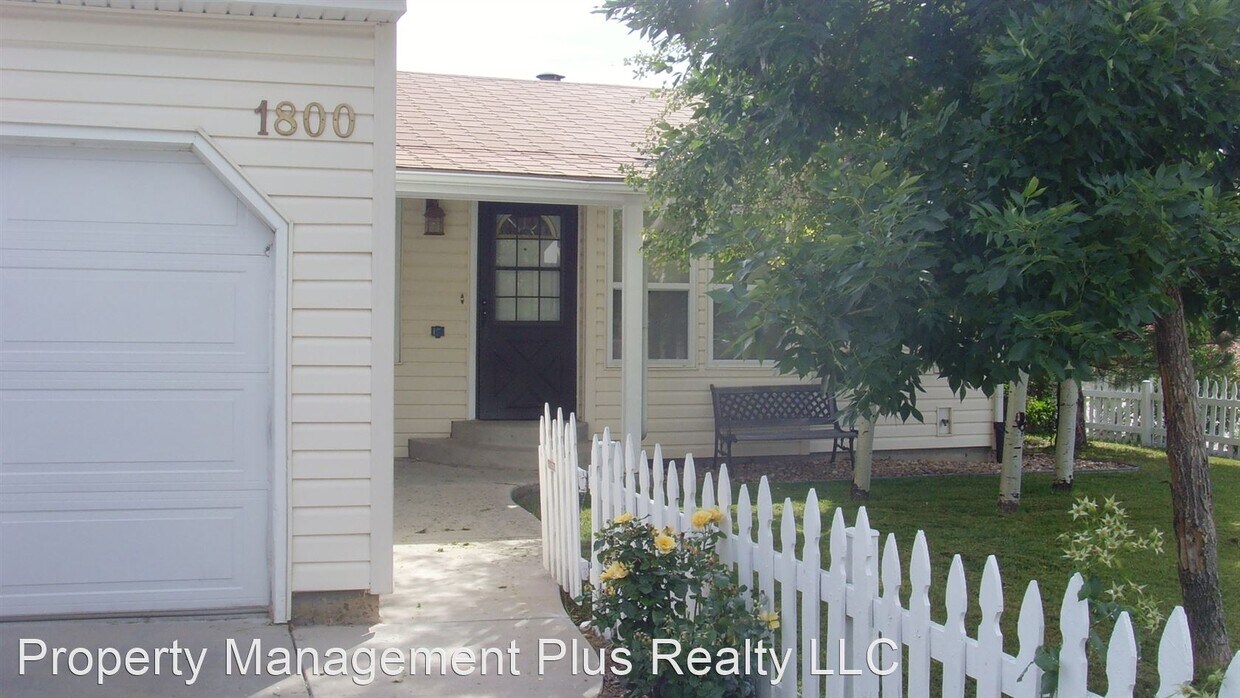 Primary Photo - 4 br, 2 bath House - 1800 Logan St