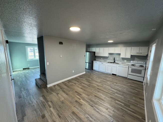 Building Photo - 2404 N 7th St