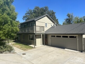 Building Photo - 3310 Manzana St