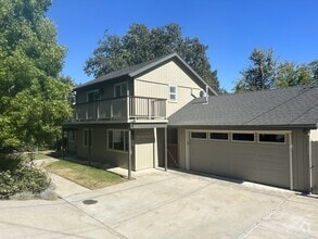 Building Photo - 3310 Manzana St