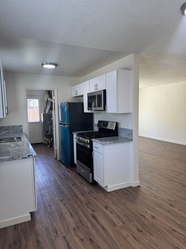 Building Photo - Fully Remodeled 4-Bedroom Home Near Sparks...