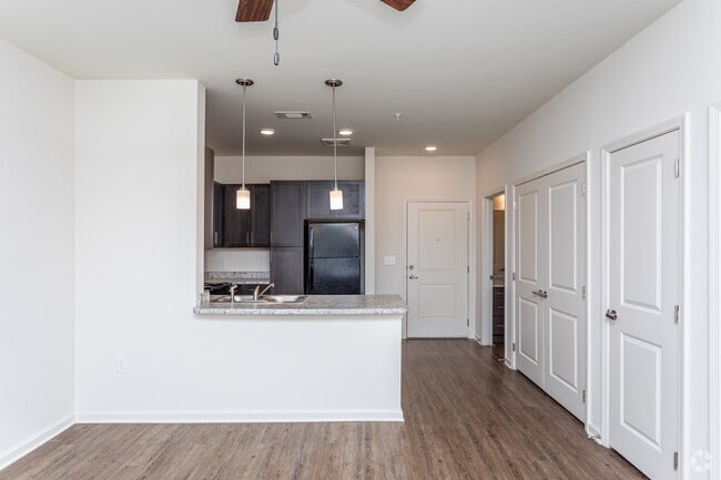 1HAB, 1BA - 704 ft² - Renaissance Garden Walk - Must be Age 62+