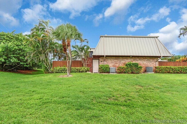 Building Photo - 1420 Ocean Way