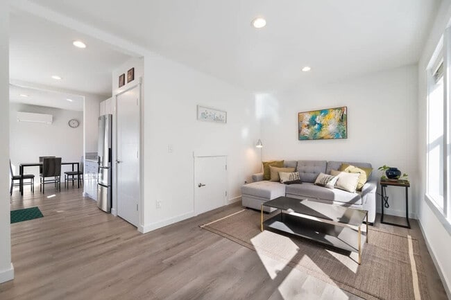 Foto del edificio - 703 N 104th St