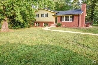 Building Photo - 318 Collinwood Dr