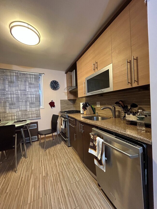 Foto del edificio - 820 Ocean Pkwy