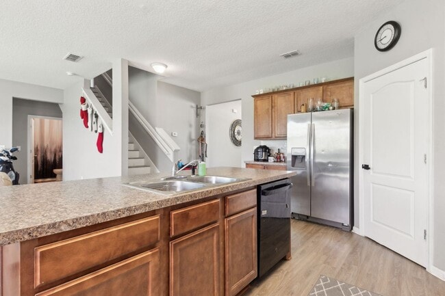 Building Photo - Spacious 5-Bedroom Home  – Prime Amelia Co...