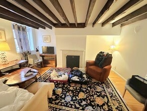 Building Photo - 85 Revere St