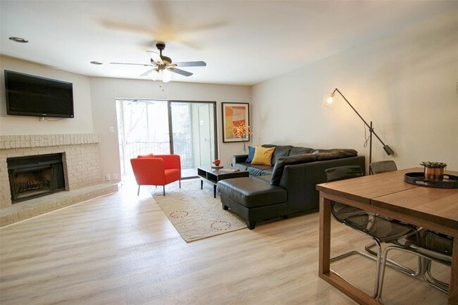 Building Photo - 1135 Barton Hills Dr