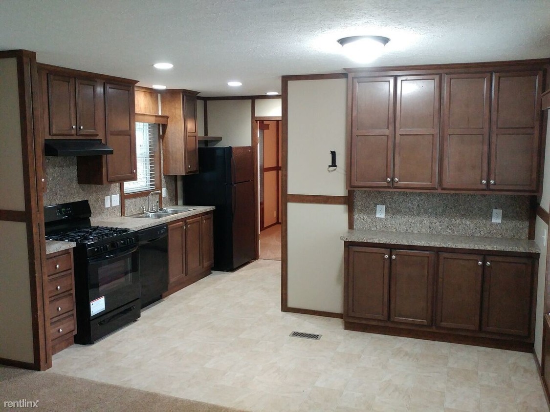 Primary Photo - 3 br, 2 bath Mobile Home - 122 Big Chief Dr
