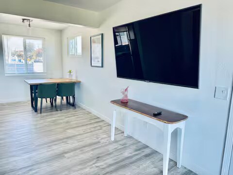 Foto del edificio - 255 Dunes St