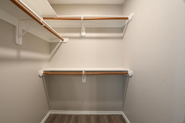 Foto del edificio - 20939 Jessica Rose Ln