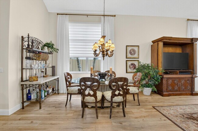 Foto del edificio - 2500 NW 66th Dr