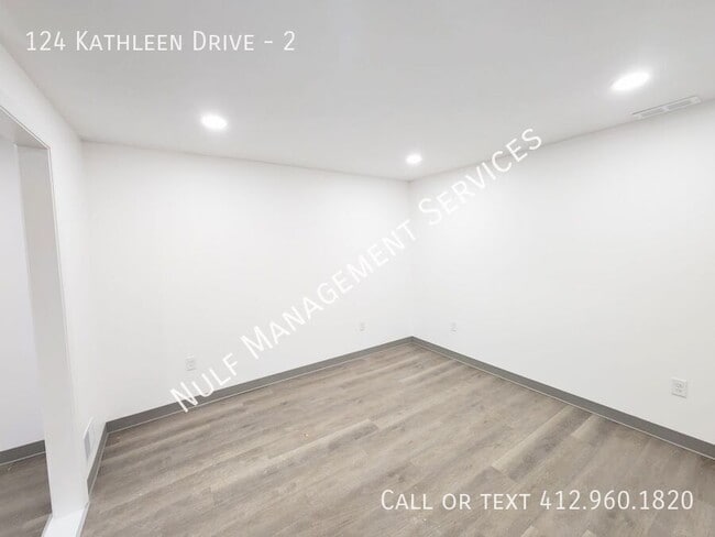 Building Photo - 124 Kathleen Dr