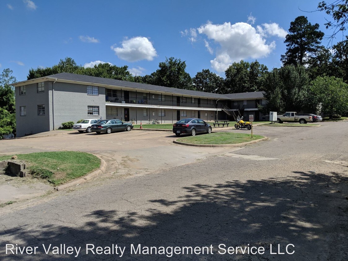 1911 S El Paso Ave, Russellville, AR 72801 Apartment for Rent in