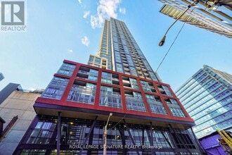 Building Photo - 108 Peter St