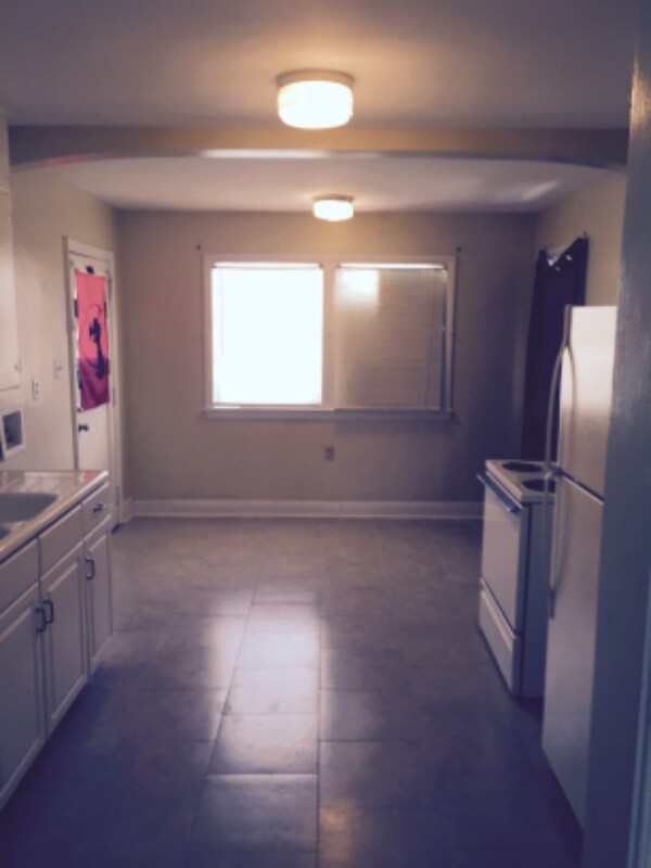 Foto del edificio - 1037 6th St W