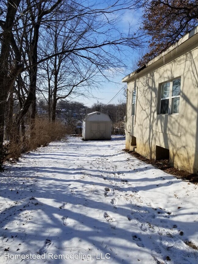 Building Photo - 3 br, 1 bath House - 4104 Highland