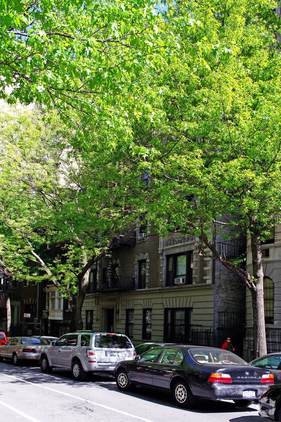 Building Photo - 253 W 91st St