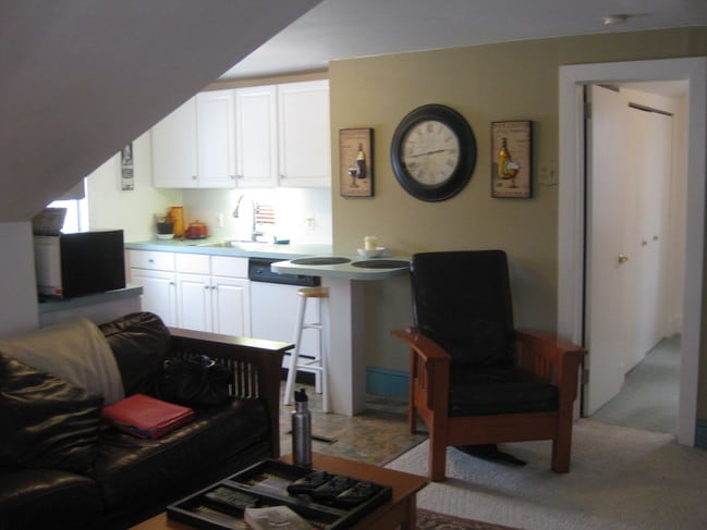 Building Photo - 300 Inman Terrace