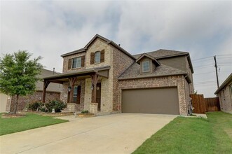 Building Photo - 805 Beeville Ct
