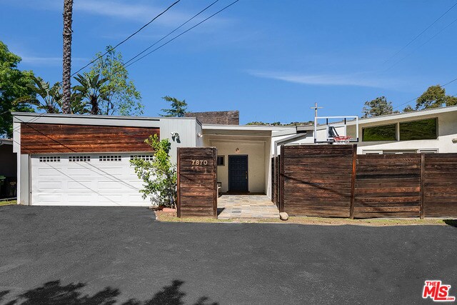 Building Photo - 7870 Woodrow Wilson Dr