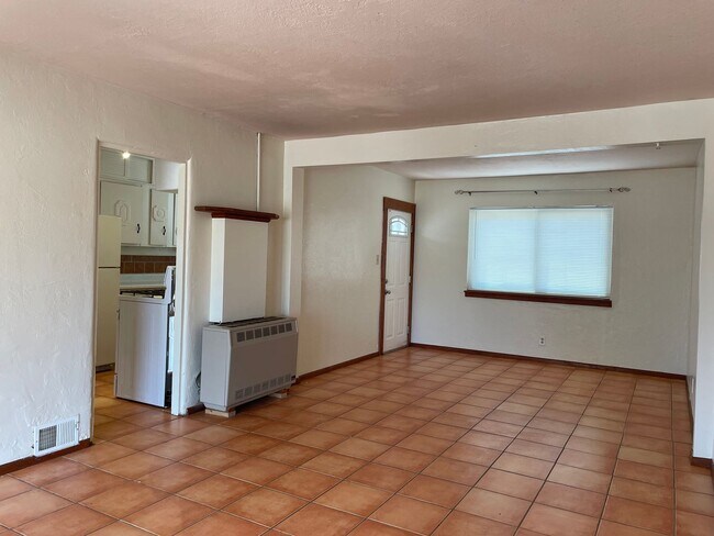 Foto del edificio - Bel-Air Neighborhood 2 Bed!