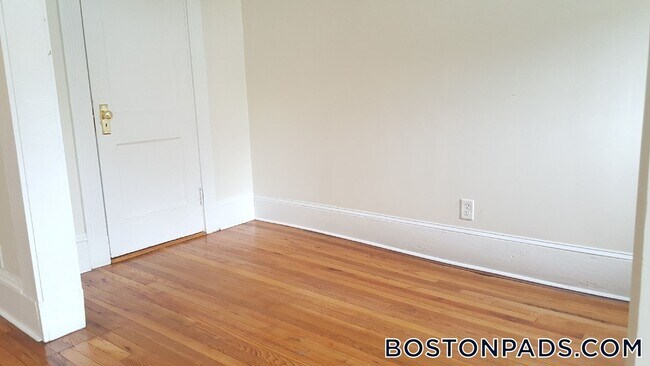 Building Photo - 1334 Commonwealth Avenue