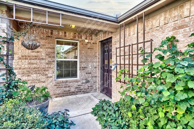 Building Photo - 3 br, 2 bath House - 3621 Alpine Autumn Dr