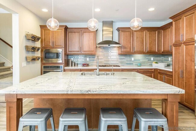 Building Photo - 13582 Cantare Trail