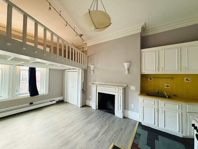 Building Photo - 350 Beacon St