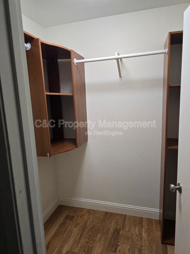 Building Photo - 3939 Madison Ave