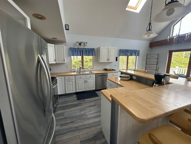 Foto del edificio - 204 Nubble Rd