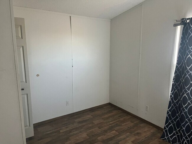 Foto del edificio - REMODELED 2 BEDROOM 2 BATH MANUFACTURED HOME IN BUSHLAND ISD