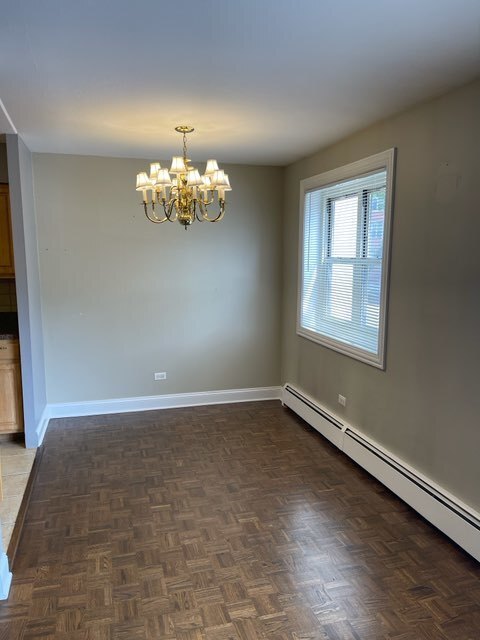 Building Photo - 452 W Oakdale Ave