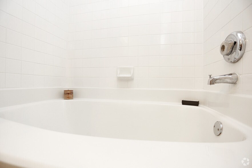 Bathroom Fixtures Kennesaw Ga townpark crossing apartments rentals - kennesaw, ga | apartments Bathroom Fixtures Kennesaw Ga townpark crossing apartments rentals - kennesaw, ga | apartments