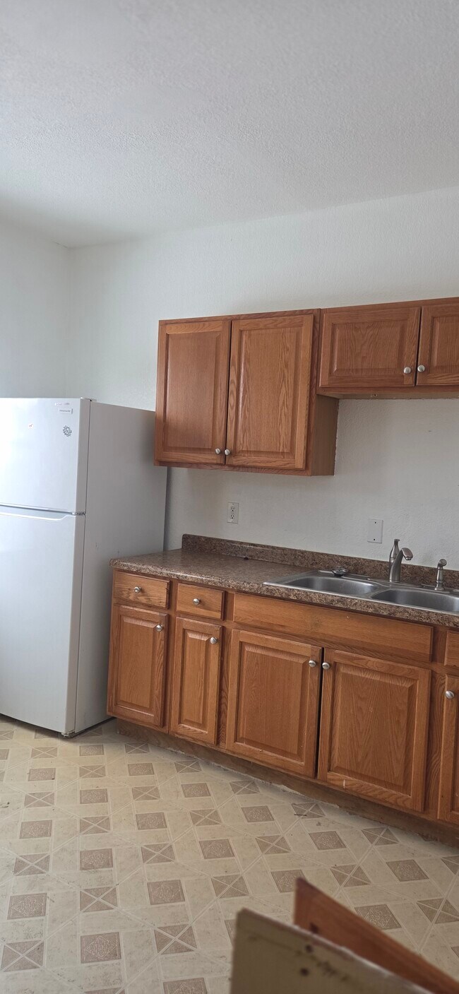 Foto del edificio - 1912 Mead St