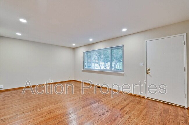 Foto del edificio - 1575 California St