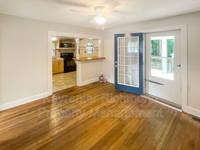 Foto del edificio - 12030 Lucks Ln
