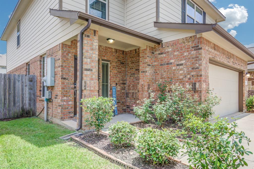 Foto principal - 6879 Dogwood Cliff Ln