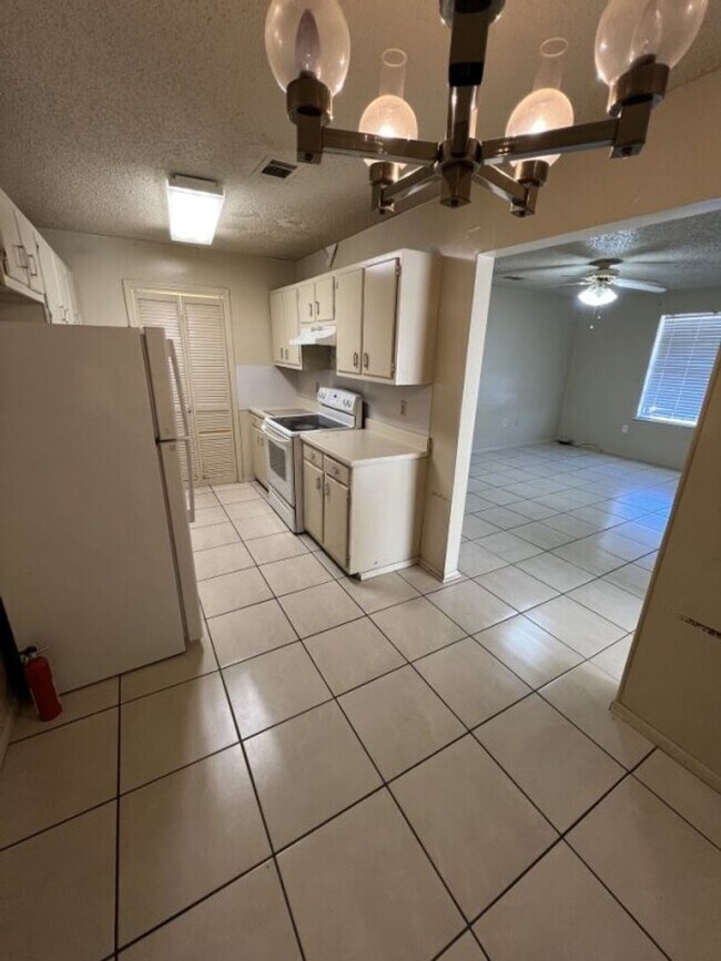 Foto del edificio - Weston St.