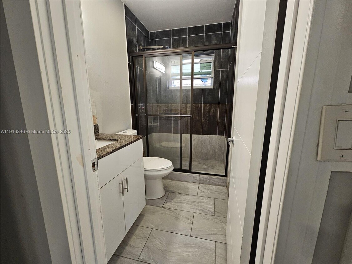 Foto del edificio - 950 NW 5th St