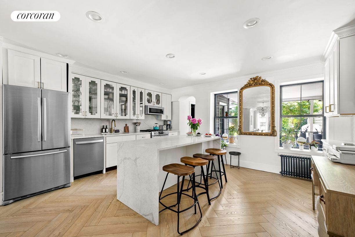 Foto principal - 820 Halsey St